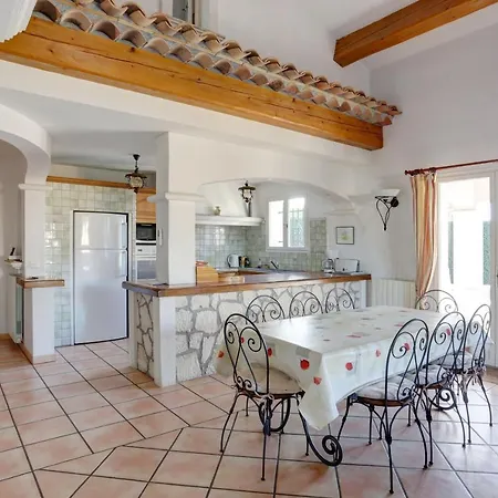 Villa De Charme, 8 Pers, Climatisee, Piscine Chauffee, Calme Garanti Roquebrune-sur Argens
