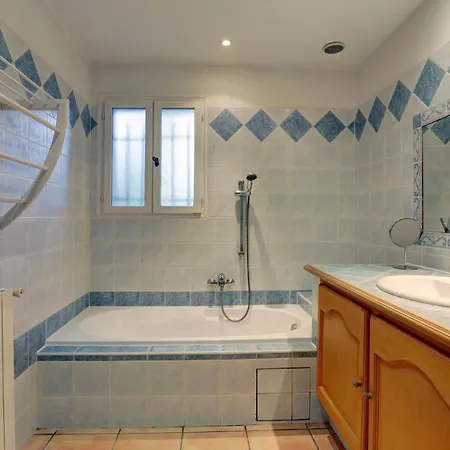 De Charme, 8 Pers, Climatisee, Piscine Chauffee, Calme Garanti *